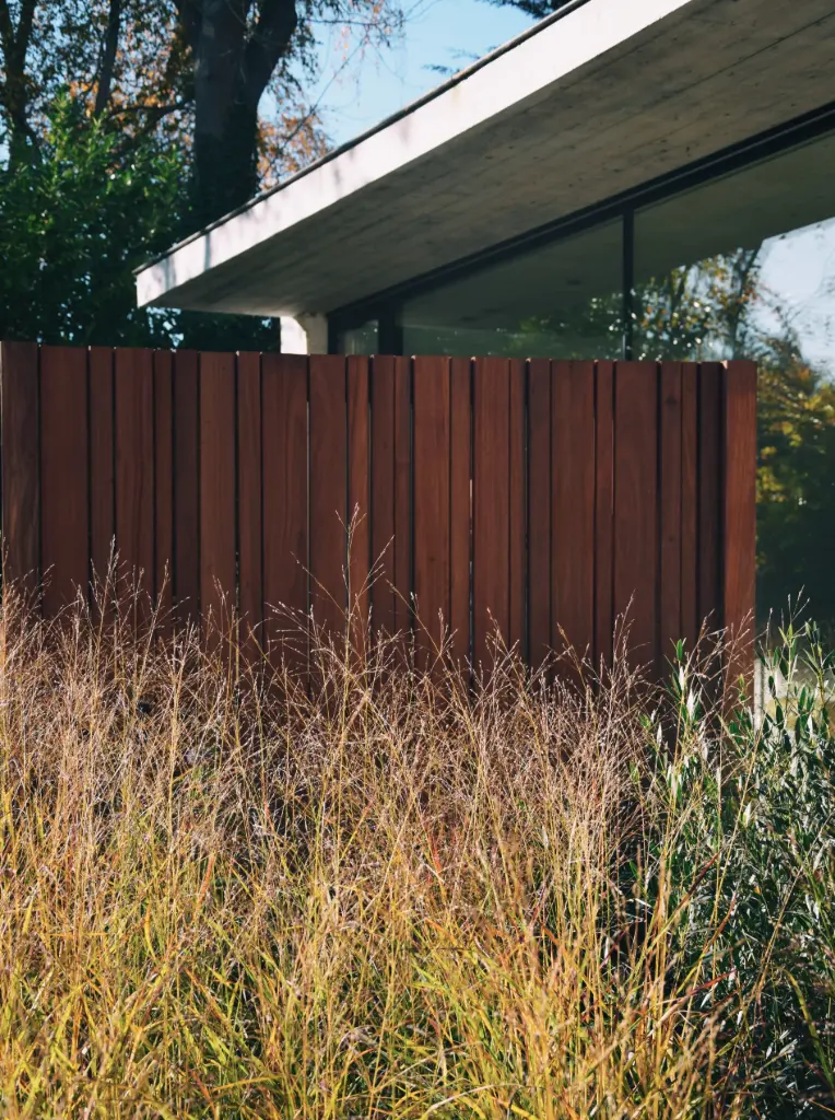 [2421*] VERDEA SCHERM